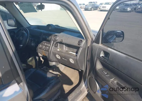 2005 Scion Xb from USA, damaged, VIN JTLKT324250204957